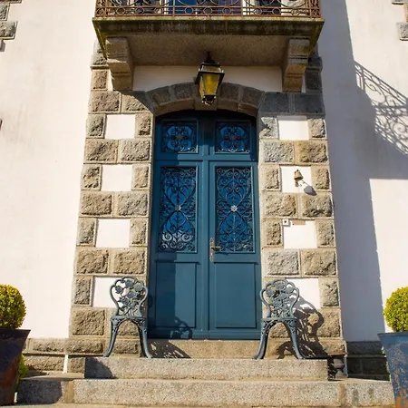 Et La Chouannerie A Cote Du Parc Du Puy Dufou 4* 普佐日
