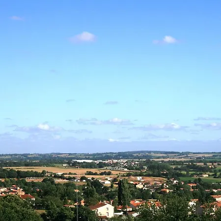 Et La Chouannerie A Cote Du Parc Du Puy Dufou Pouzauges