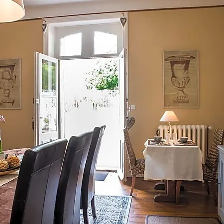 Bed and Breakfast Et La Chouannerie A Cote Du Parc Du Puy Dufou Pouzauges
