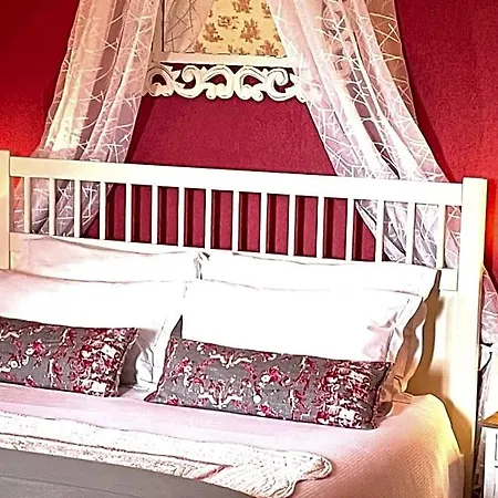 Et La Chouannerie A Cote Du Parc Du Puy Dufou 4*