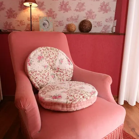 Et La Chouannerie A Cote Du Parc Du Puy Dufou Bed & Breakfast Pouzauges