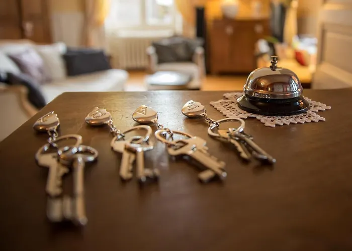 Et La Chouannerie A Cote Du Parc Du Puy Dufou Panzió