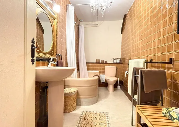 Et La Chouannerie A Cote Du Parc Du Puy Dufou Pouzauges